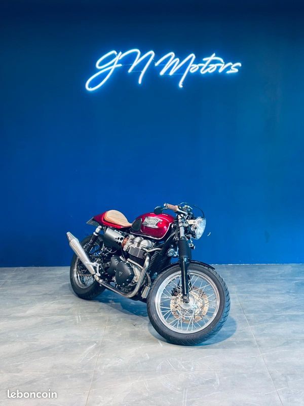 Triumph Bonneville T100 – Café Racer