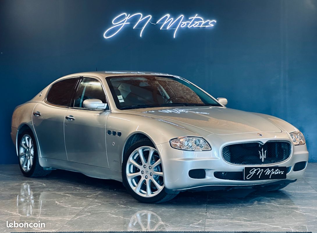 Maserati quattroporte v 4.2 v8 duoselect – usure embrayage 28 % – interieur cuir bleu – garatie 12 mois –