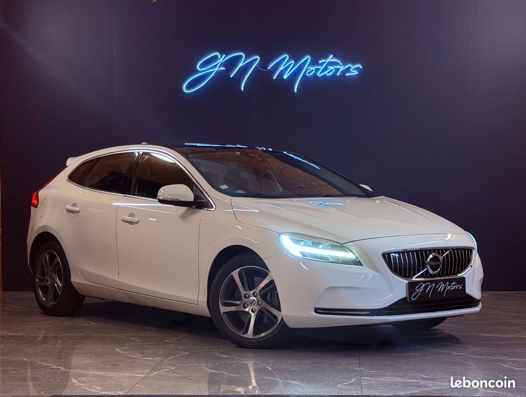 Volvo v40 ii (2) t5 245 inscription geartronic 8 – garantie 12 mois –