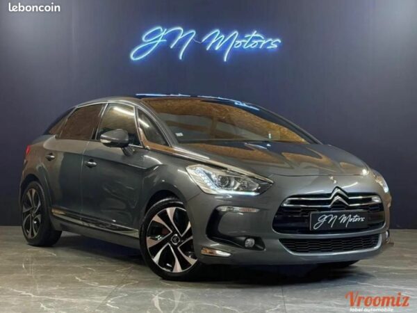 Ds 5 2.0 hdi 165 sochic – entretien complet garantie 12 mois